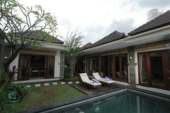 Precious - Legian