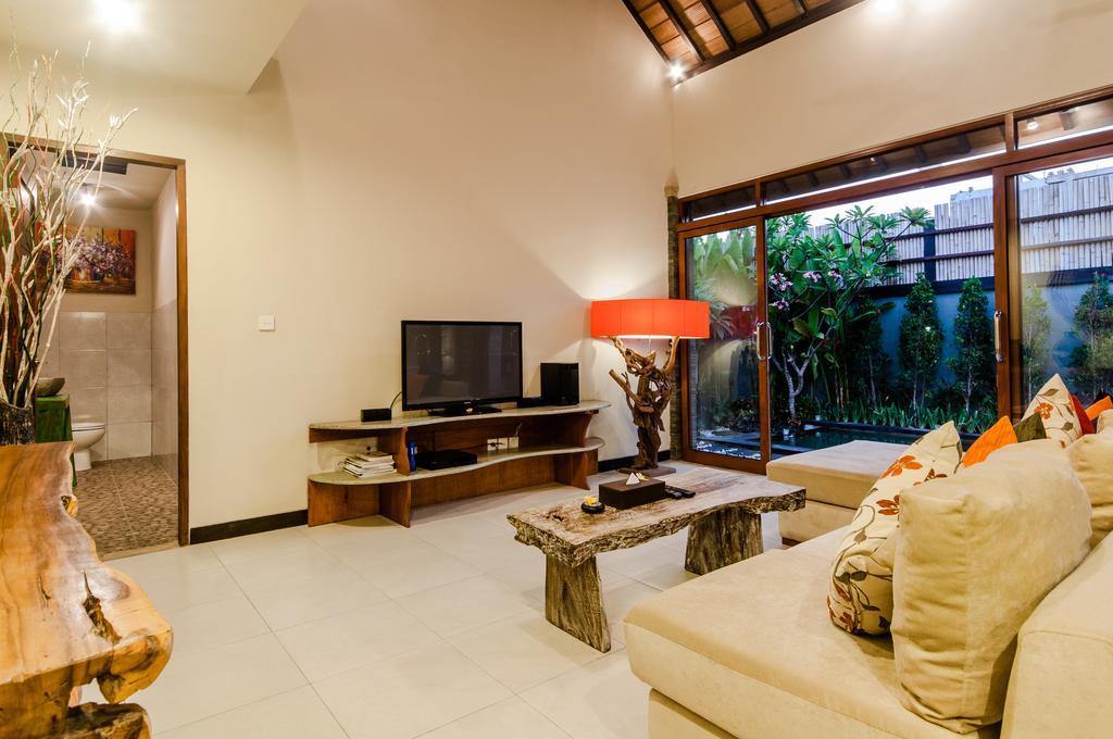 Precious - Legian * Seminyak (Bali)