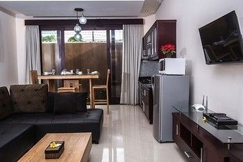Precious - Legian Seminyak (Bali)