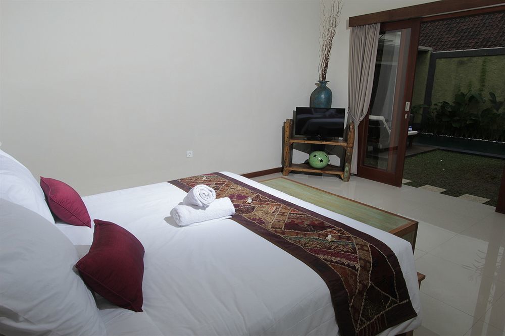 Precious - Legian * Seminyak (Bali)
